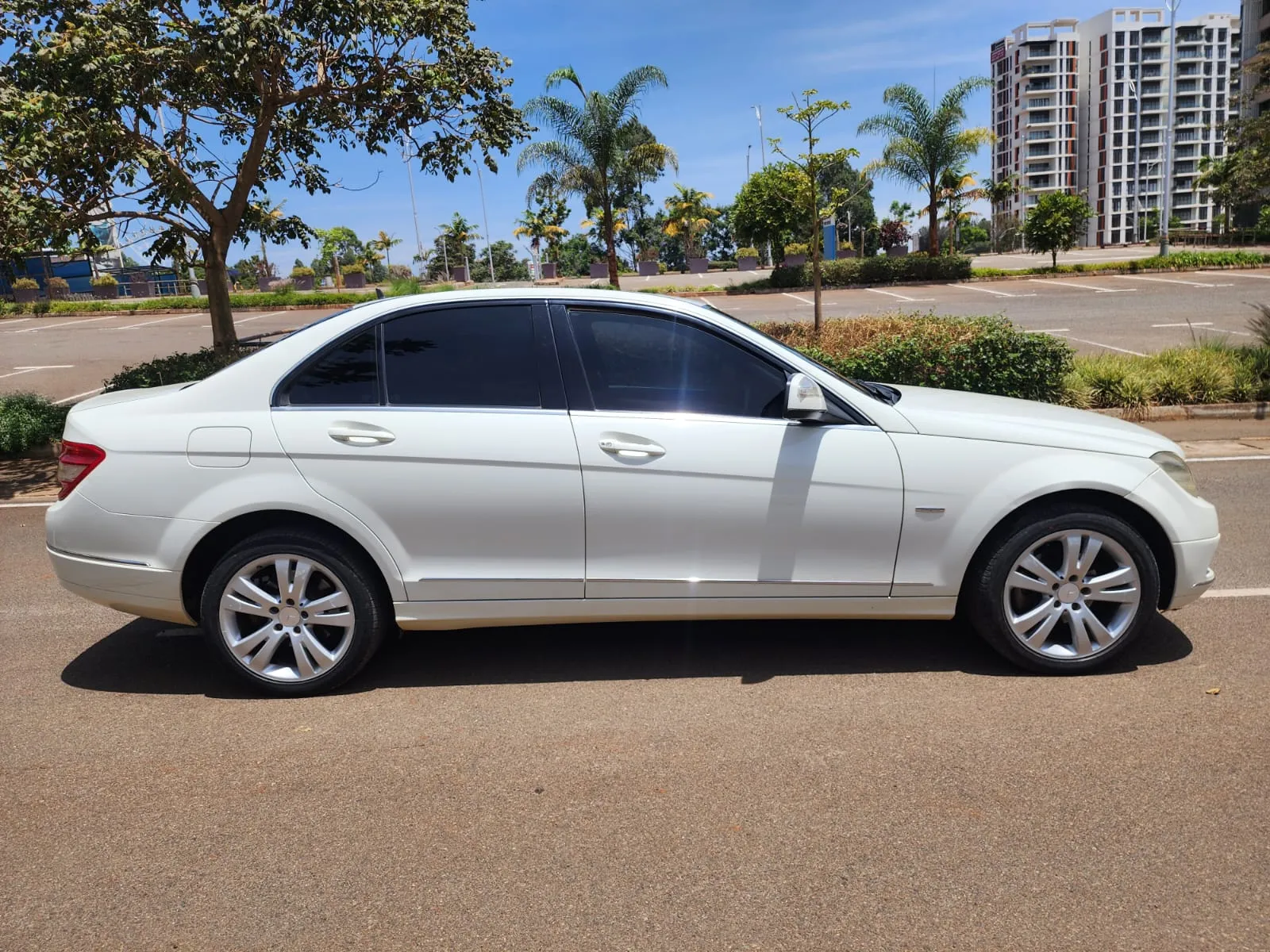 Mercedes Benz C200 CLEANEST You Pay 30% DEPOSIT Trade in OK EXCLUSIVE