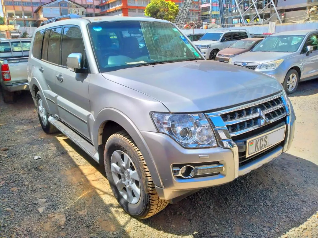 Mitsubishi Pajero 2018 20k km 3.9M Local Assembly 🔥 Low Mileage Asian owner Distress Sale Fully Loaded