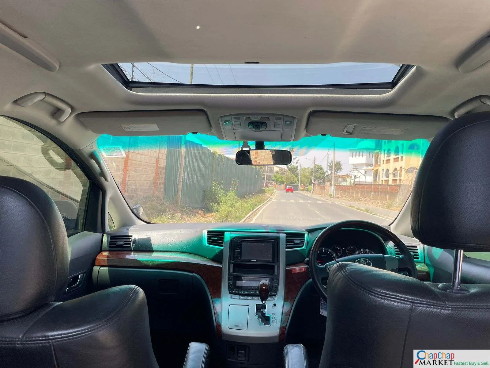 Toyota Alphard Double SUNROOF QUICK SALE You Pay 30% Deposit Trade in OK