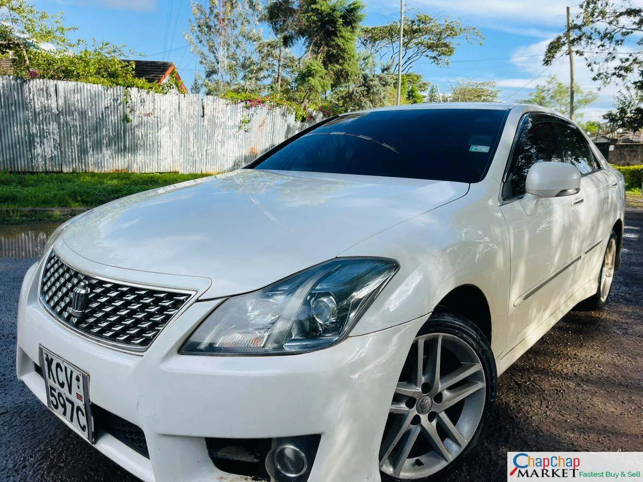 Toyota CROWN ATHLETE You pay 30% Deposit installments Trade in Ok EXCLUSIVE