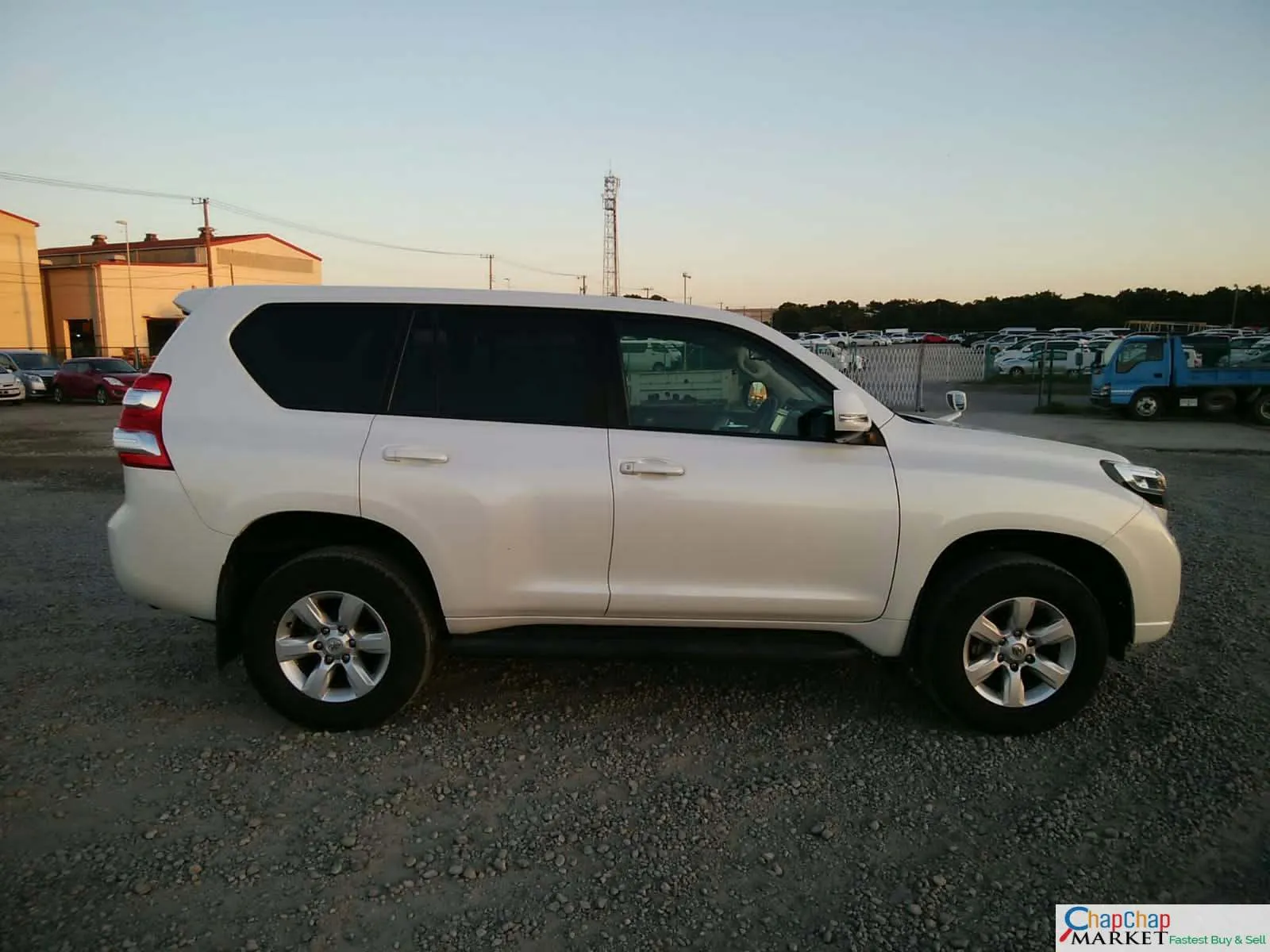 Cars Cars For Sale/Vehicles-Toyota PRADO 32K km Quick SALE TRADE IN OK EXCLUSIVE! 1