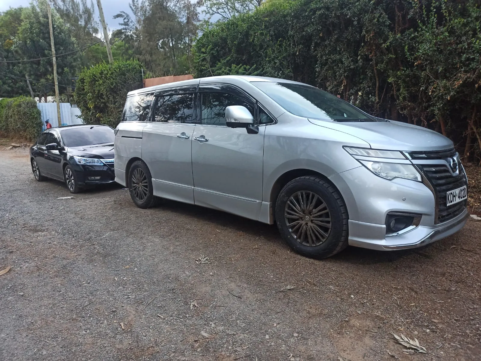 Cheapest Reliable Van minivans Alphard Noah Voxy Elgrand Wish VELFIRE For Hire Lease Rental Self Driven Service in Kenya