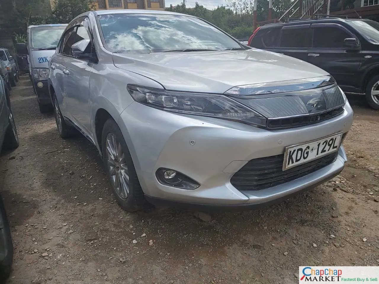 Toyota Harrier for Sale in Kenya New shape You Pay 30% Deposit Trade in OK EXCLUSIVE 🔥