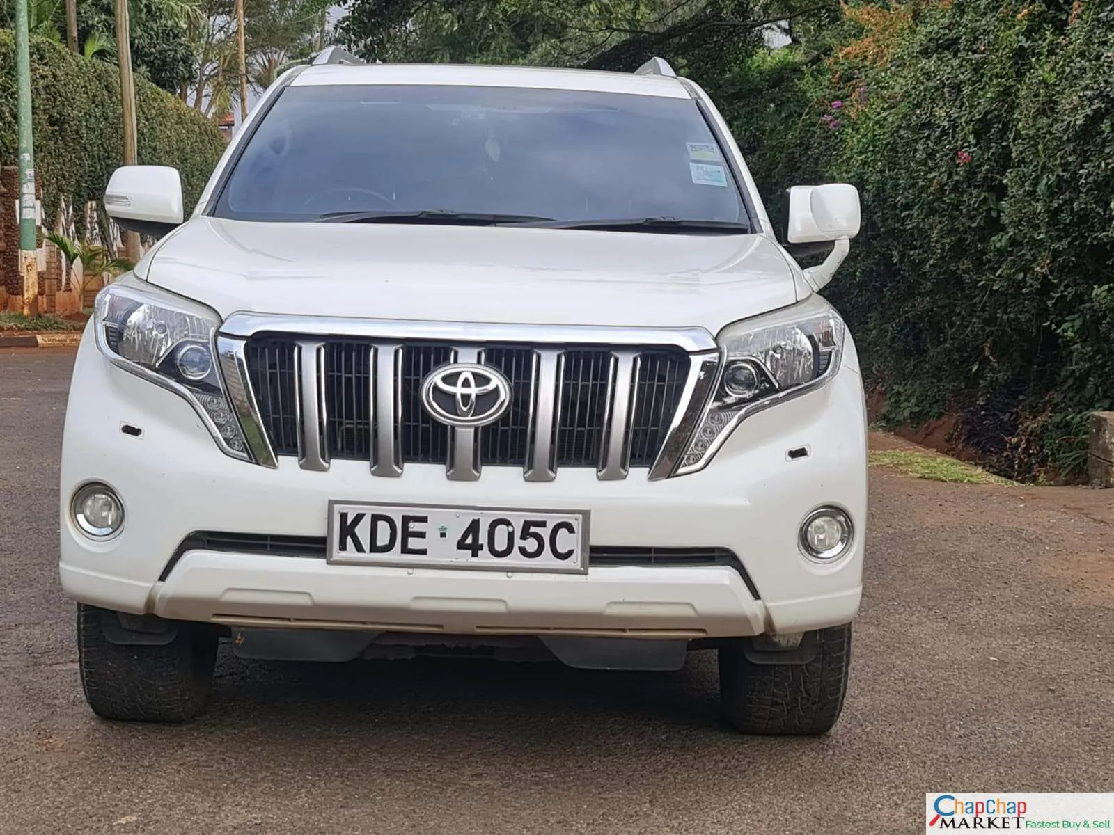 Toyota Prado j150 for sale in Kenya with SUNROOF 2015 3.6M You Pay 30% Deposit Trade in OK exclusive (SOLD)