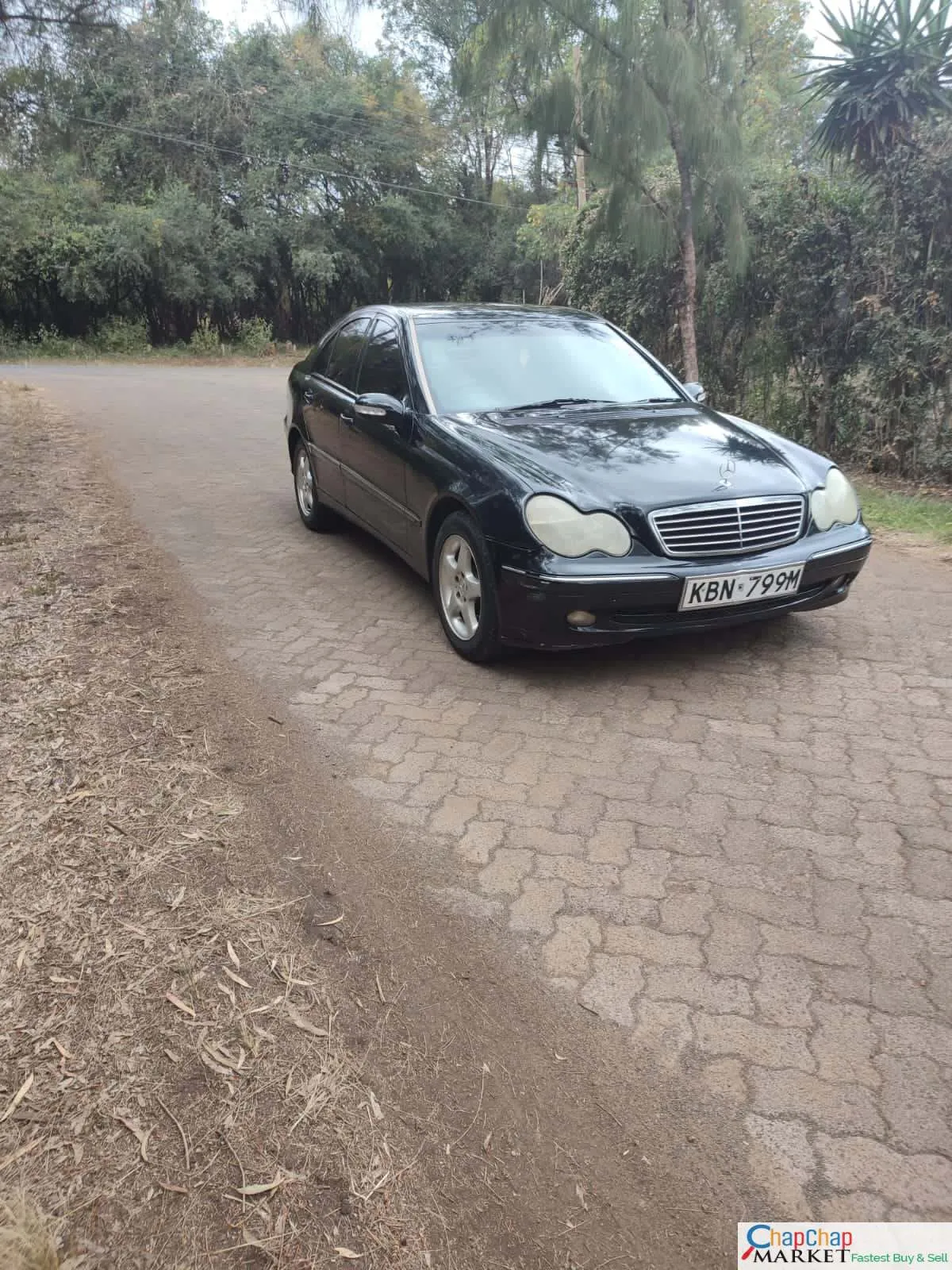 Mercedes Benz C200 for sale in Kenya QUICK SALE 🔥 You Pay 30% DEPOSIT Trade in OK EXCLUSIVE HIRE PURCHASE INSTALLMENTS
