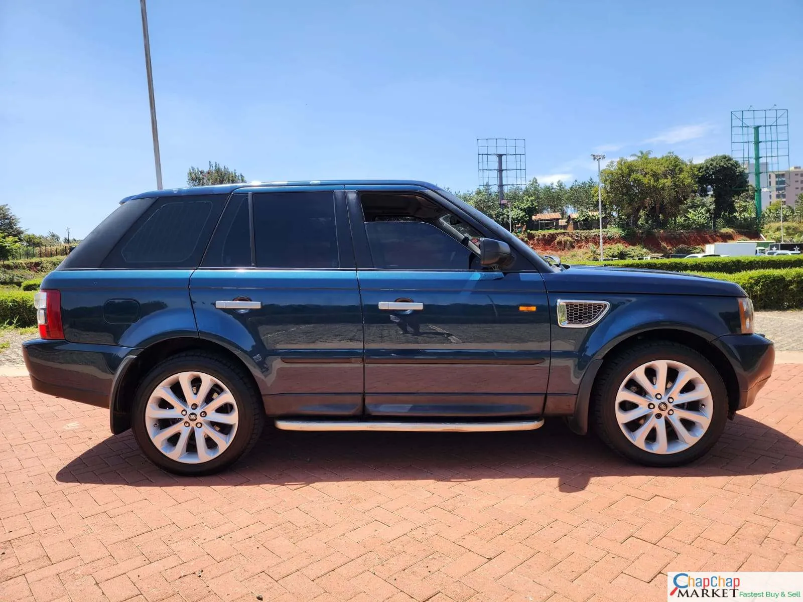 Range Rover Sport HSE QUICK SALE You pay 40% deposit Trade in OK EXCLUSIVE range Rover sport for sale in kenya hire purchase installments