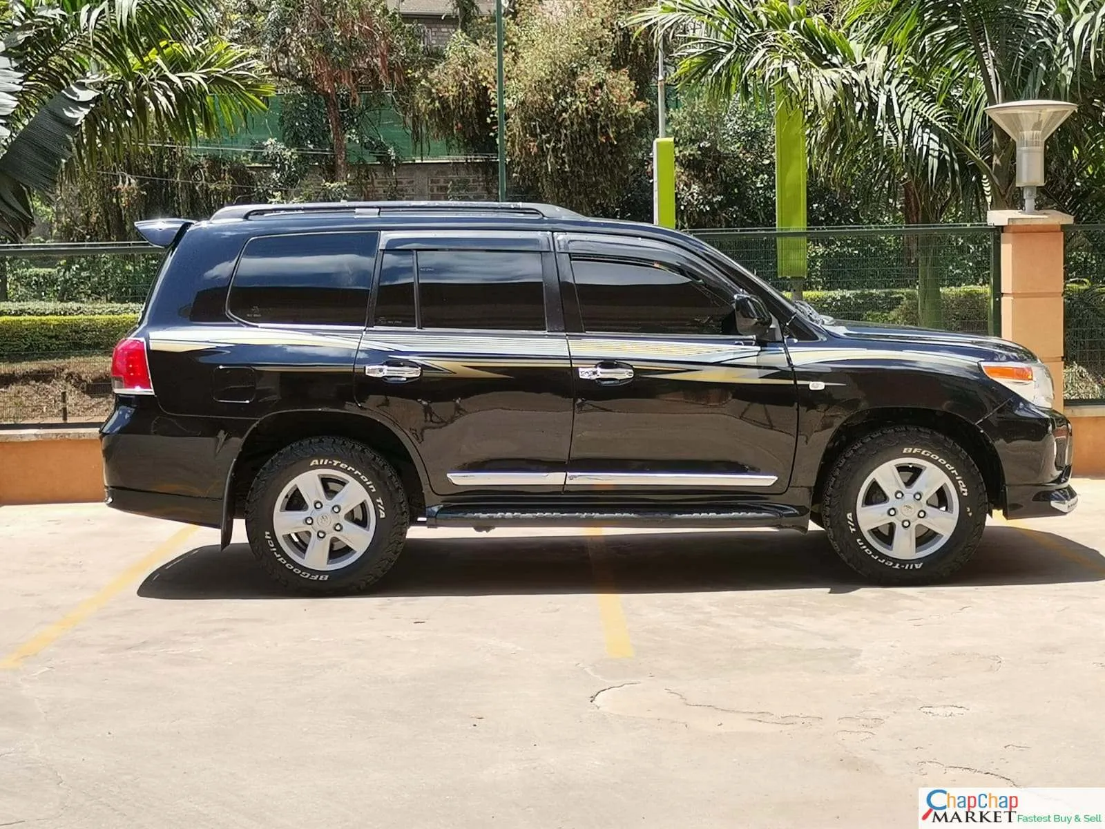 Cars Cars For Sale-Toyota Land cruiser V8 200 series 3.3M ONLY TRADE IN OK EXCLUSIVE v8 for Sale in Kenya hire purchase installments 9