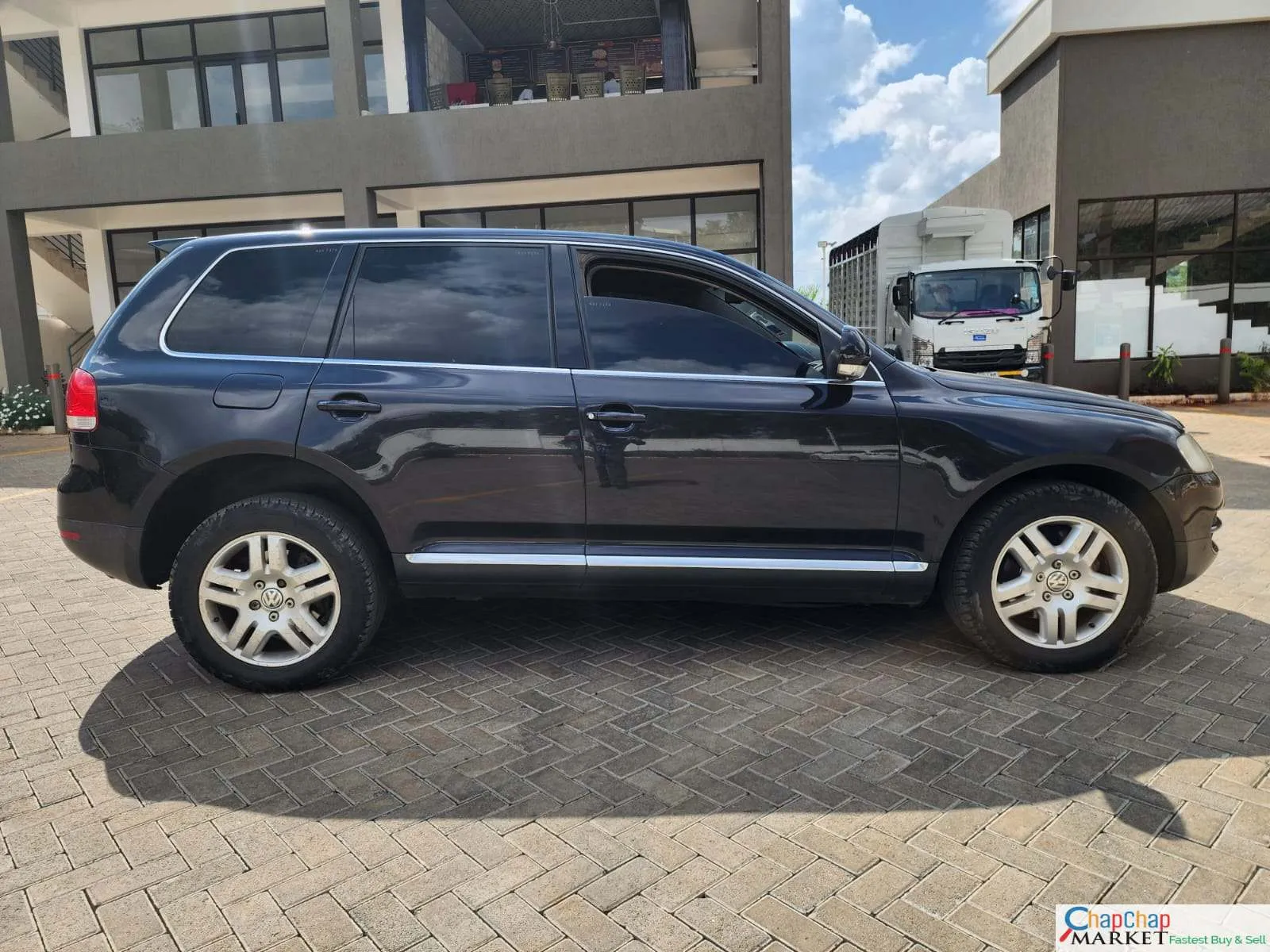 Volkswagen Touareg For sale in kenya hire purchase installments You Pay 30% Deposit Trade in OK EXCLUSIVE Touareg Kenya