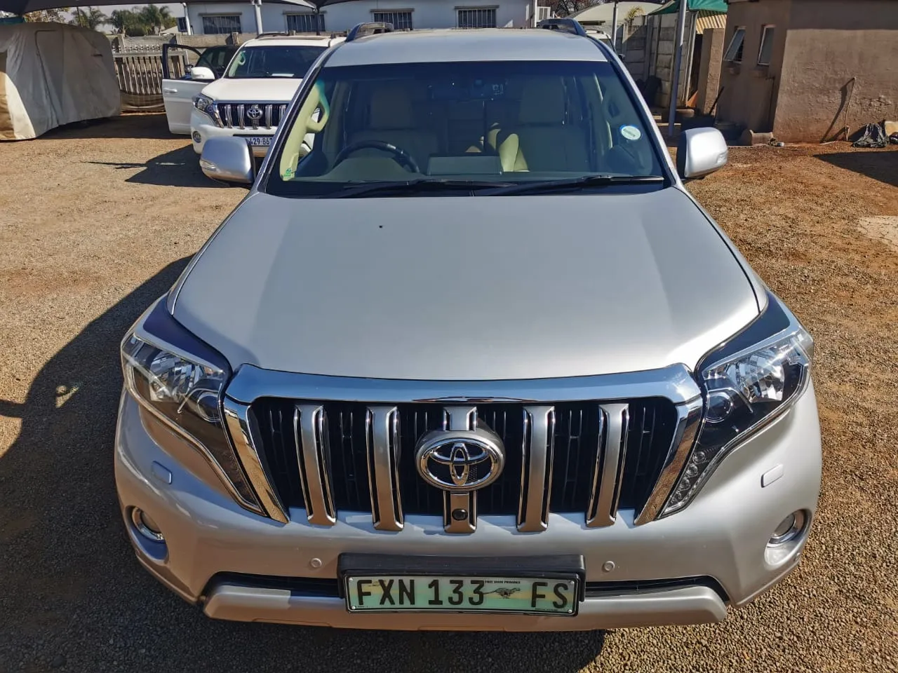 Toyota PRADO VXL for sale in Kenya two tanks 3000cc Sunroof Quick SALE TRADE IN OK EXCLUSIVE!