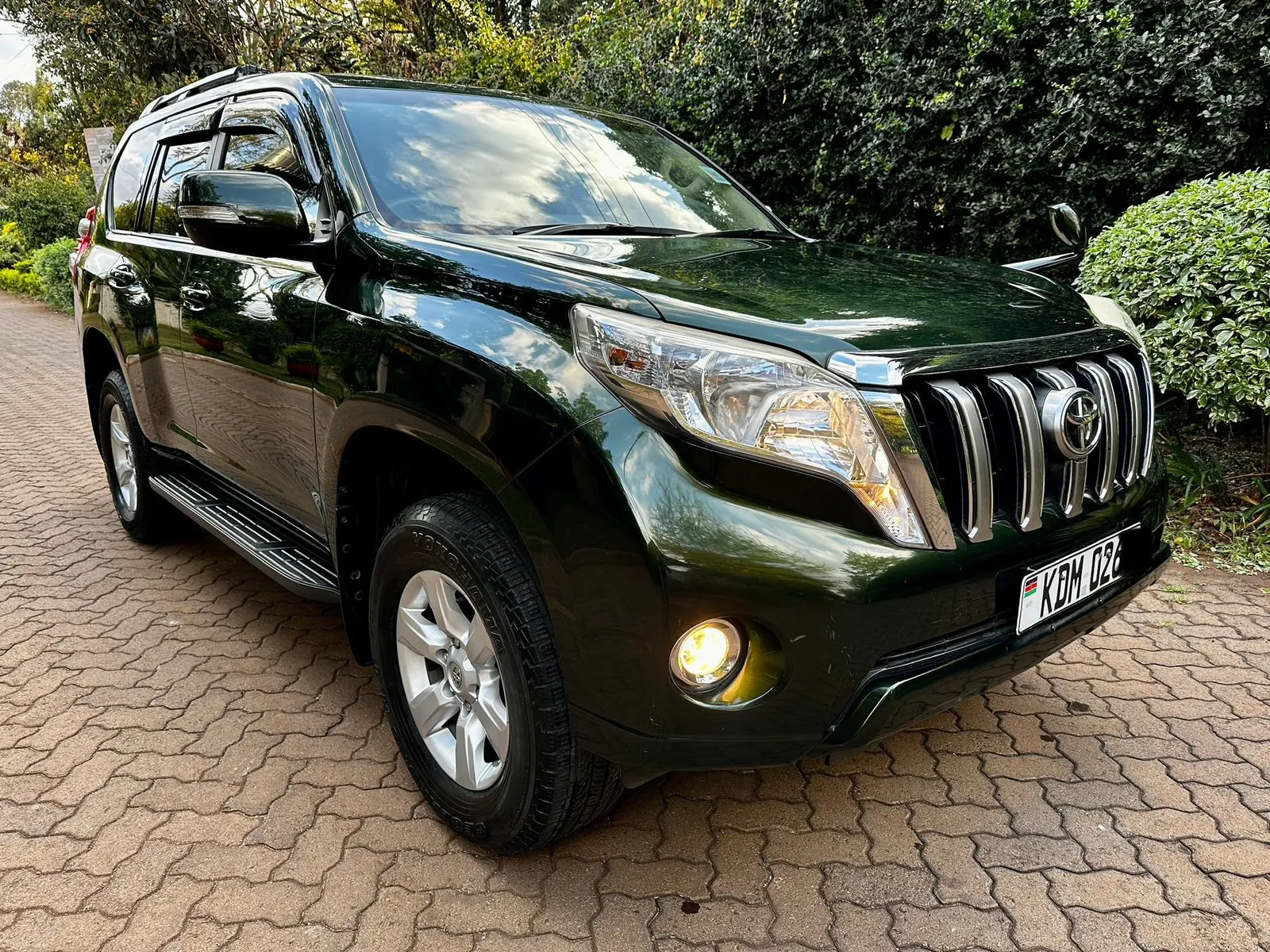 Toyota PRADO for sale in Kenya Sunroof Quick SALE TRADE IN OK EXCLUSIVE! Hire purchase installments