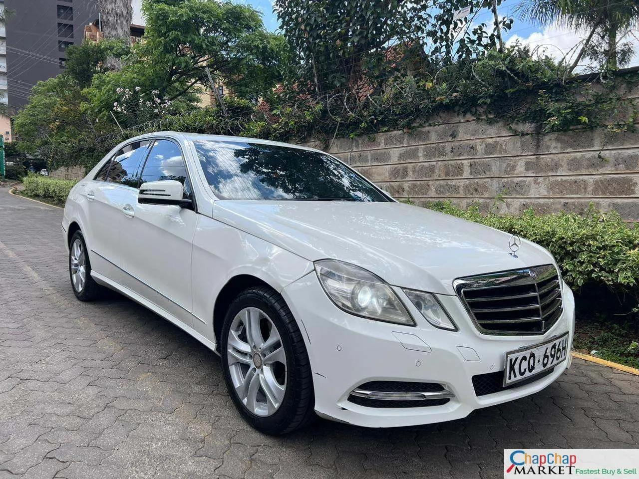 Mercedes Benz E350 for sale in kenya Cheapest You Pay 30% DEPOSIT hire purchase installments Trade in OK
