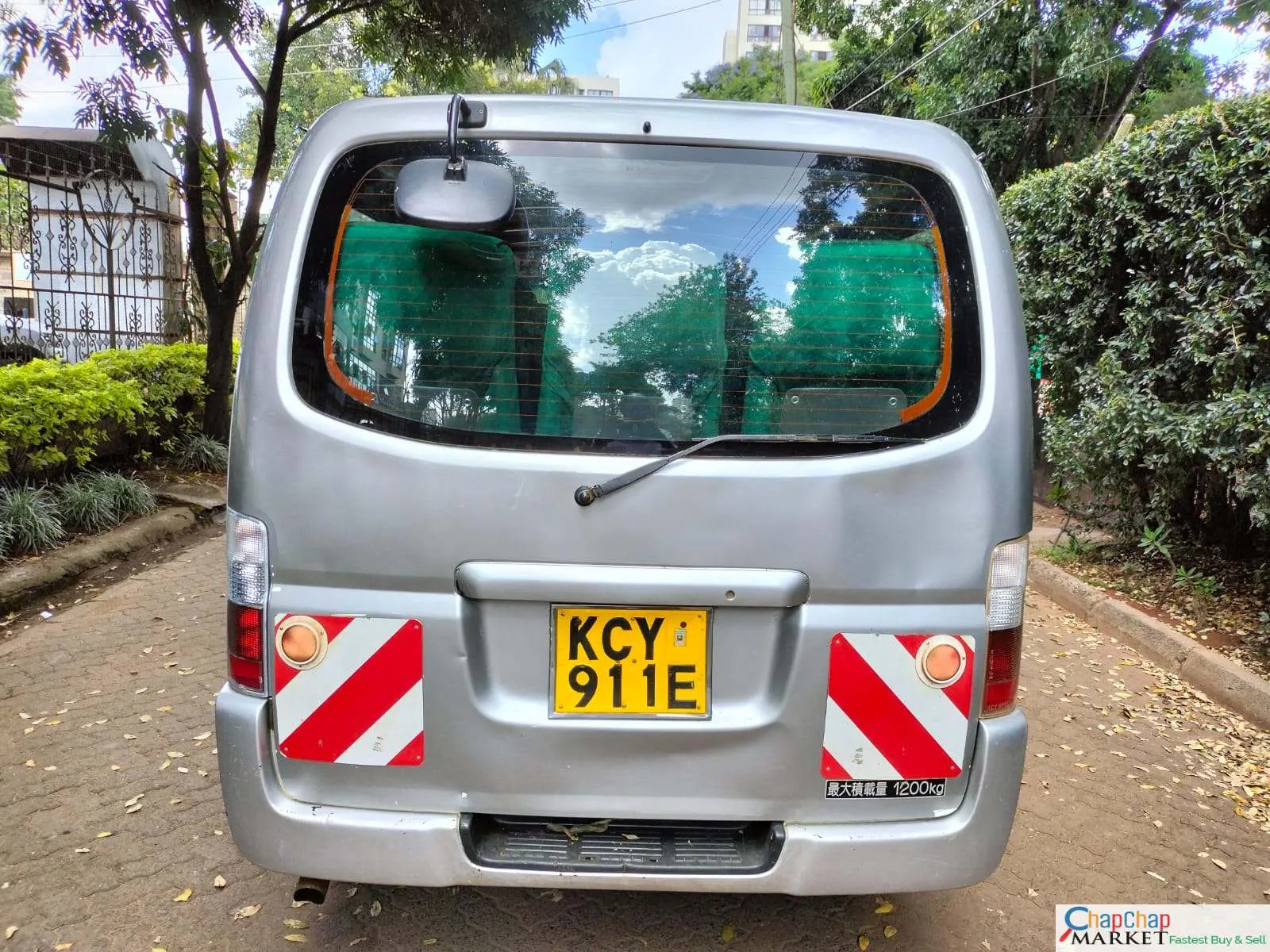 Nissan caravan for sale in Kenya QUICK SALE urvan van You Pay 40% Deposit Trade in Ok EXCLUSIVE hire purchase installments diesel private