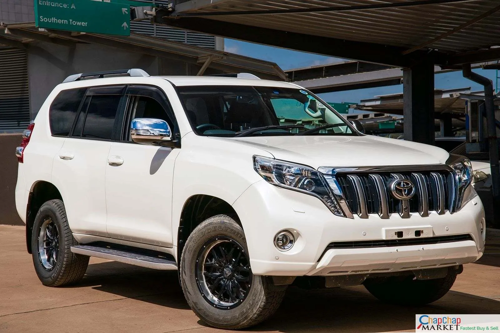 Toyota PRADO for sale in Kenya TXL Sunroof Quick SALE TRADE IN OK EXCLUSIVE! Hire purchase installments