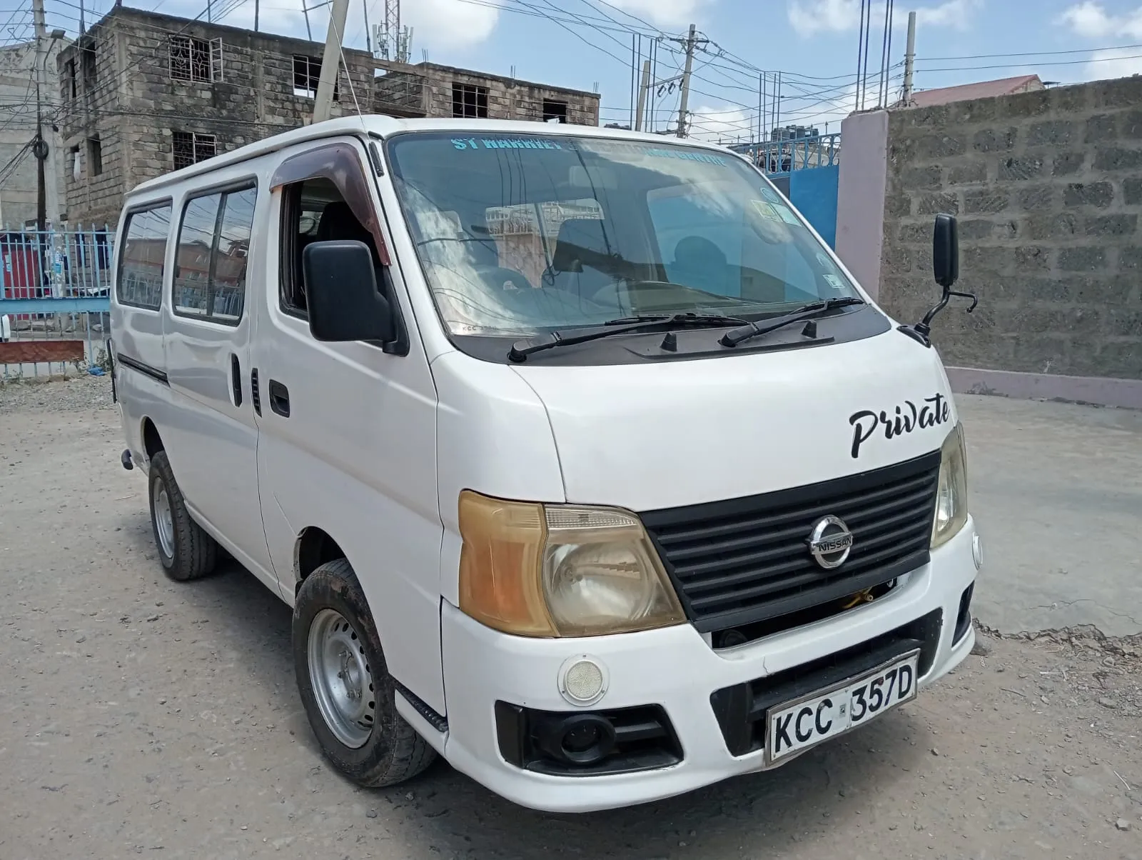 Nissan caravan for sale in Kenya 🔥 QUICK SALE urvan van You Pay 40% Deposit Trade in Ok EXCLUSIVE hire purchase installments (SOLD)