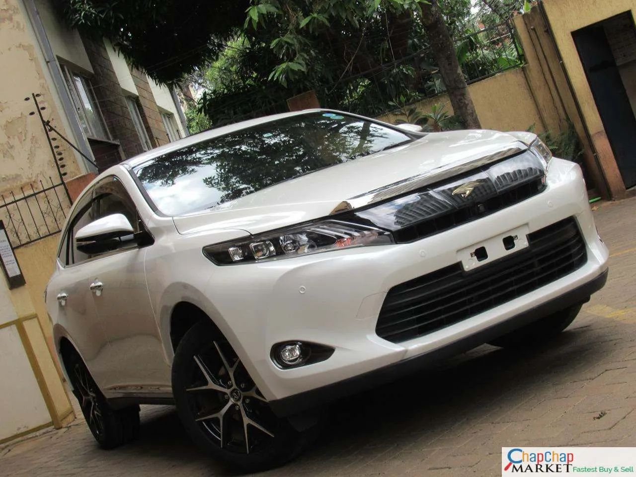 Toyota Harrier just arrived CHEAPEST You Pay 30% Deposit Trade in OK EXCLUSIVE Hire purchase installments