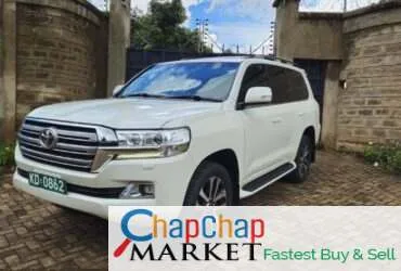Toyota Land Cruiser VX V8 DIESEL New import QUICK SALE Trade in Ok EXCLUSIVE 2018 hire purchase installments Kenya