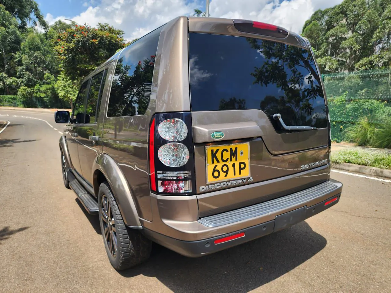 Land Rover Discovery 4 HSE 🔥 Quick sale You 40% Deposit Pay Trade in Ok EXCLUSIVE